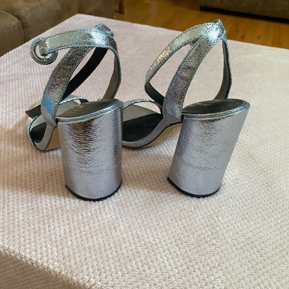Silver sparkly heels - Picture 2 of 6